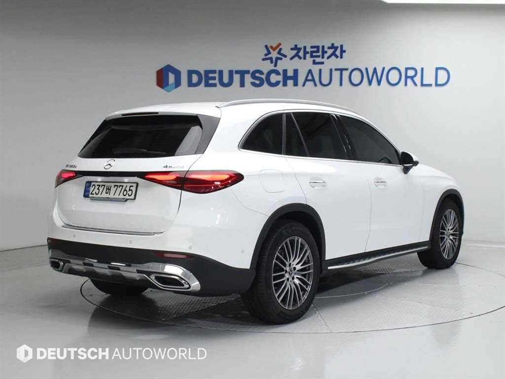 Mercedes Benz GLC Class - Vista 2