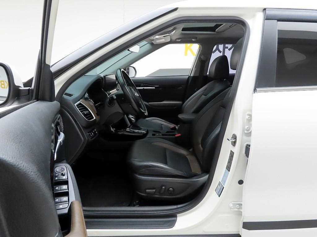 KIA Seltos - Vista 12