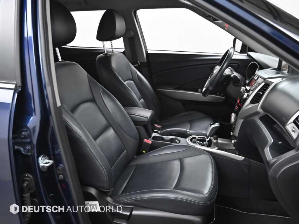 Ssangyong Tivoli - Vista 10