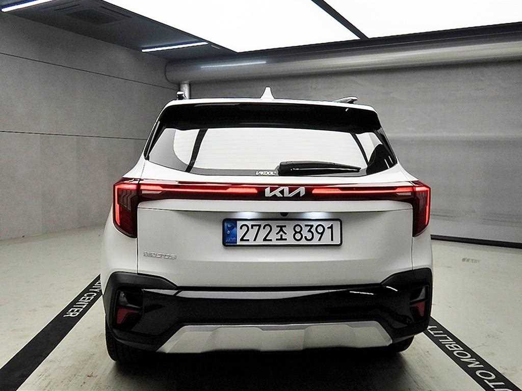 KIA Seltos - Vista 3