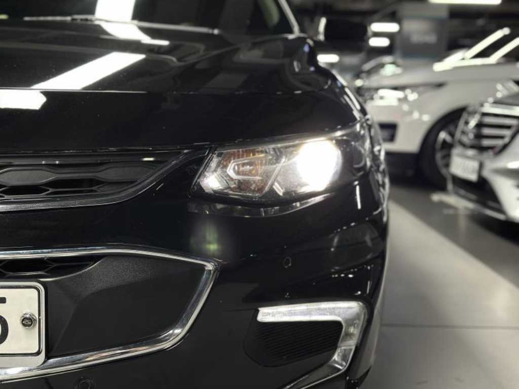 Chevrolet Malibu - Vista 3