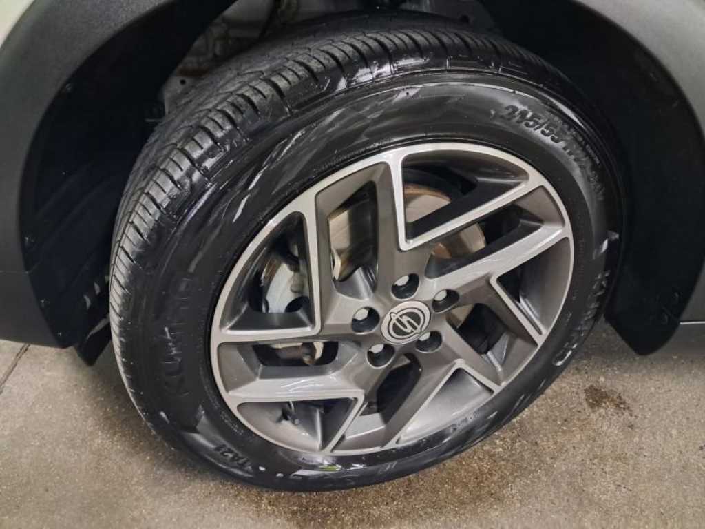 Ssangyong Tivoli - Vista 6