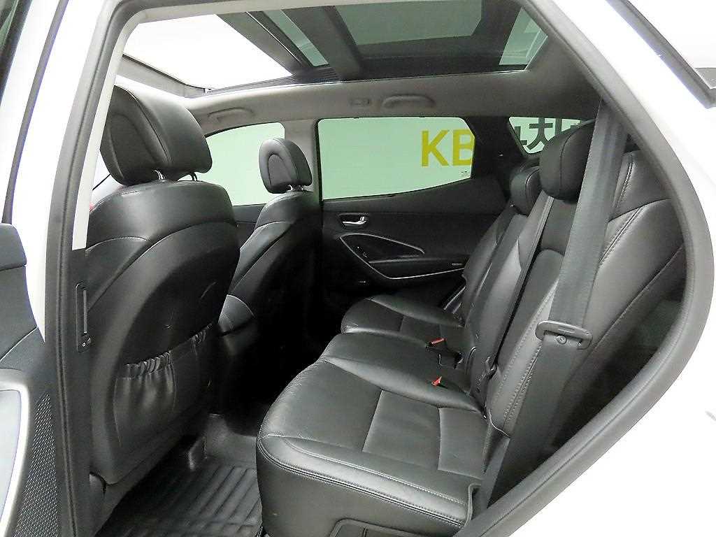 HYUNDAI Santa Fe 2015 Blanco - Importación desde Corea - HF Imports Iquique - Foto 14