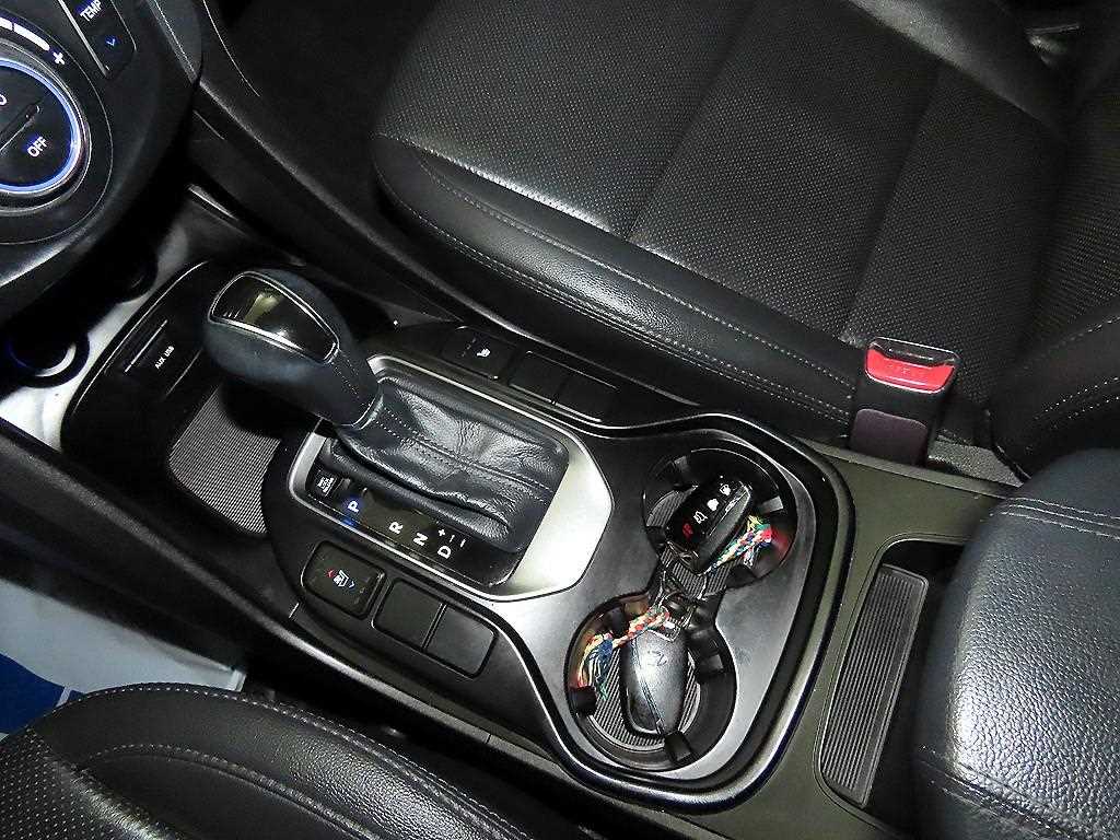 HYUNDAI Santa Fe 2013 Negro - Importación desde Corea - HF Imports Iquique - Foto 13