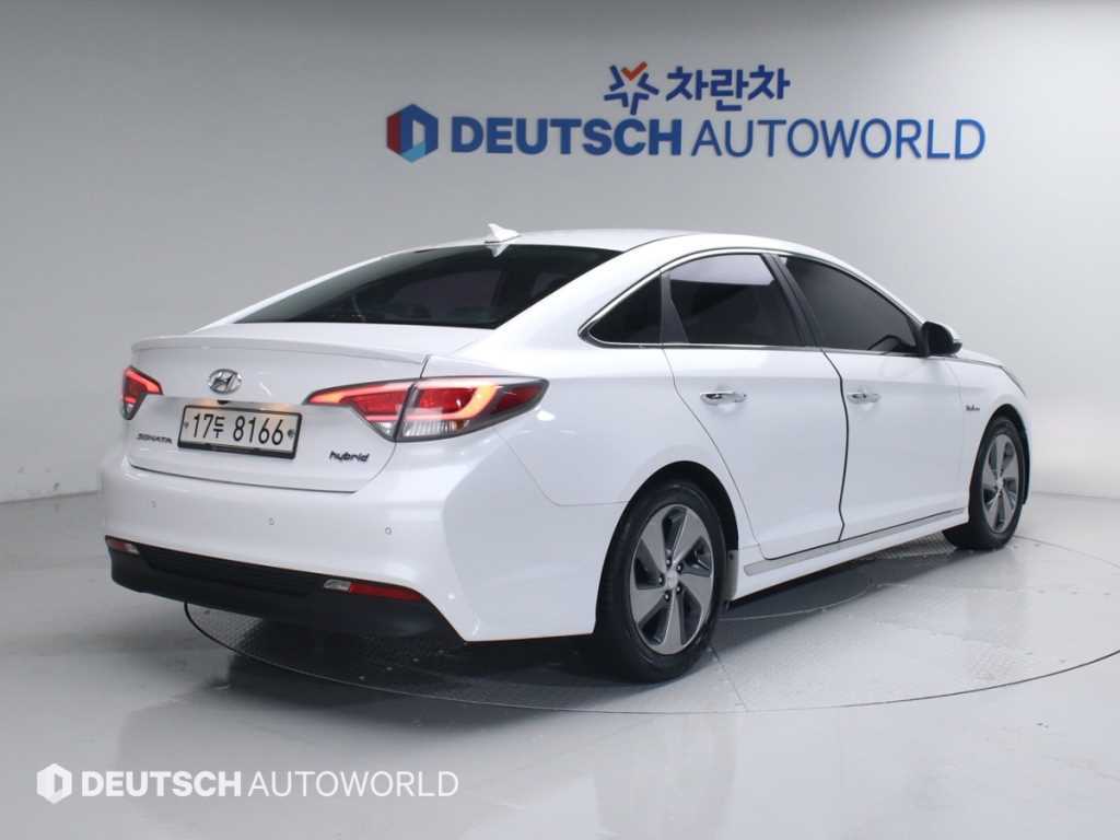 HYUNDAI Sonata - Vista 2