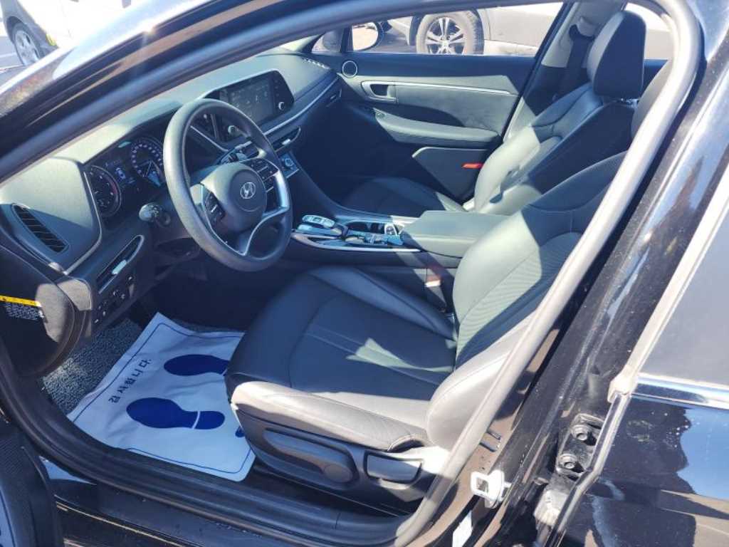 HYUNDAI Sonata - Vista 8