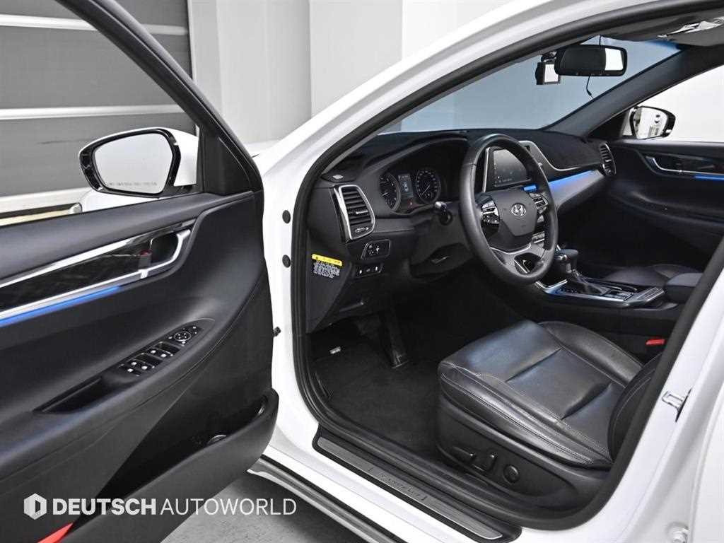 HYUNDAI Grandeur - Vista 11