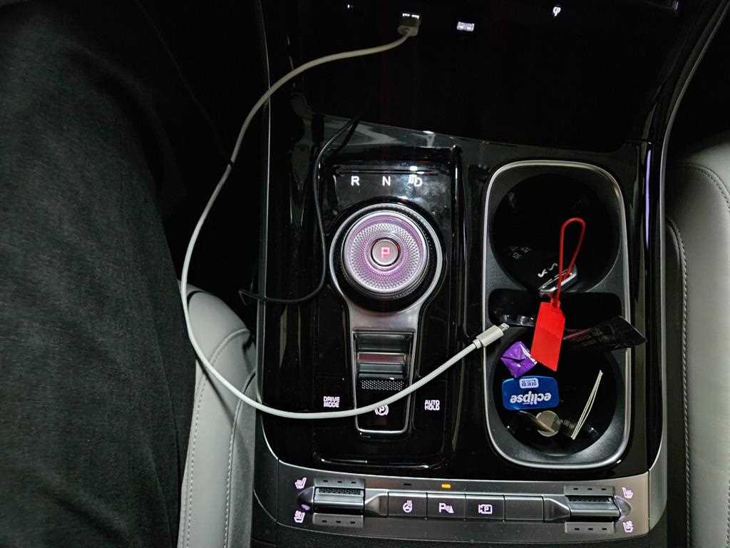 KIA Carnival 2023 Blanco - Importación desde Corea - HF Imports Iquique - Foto 16