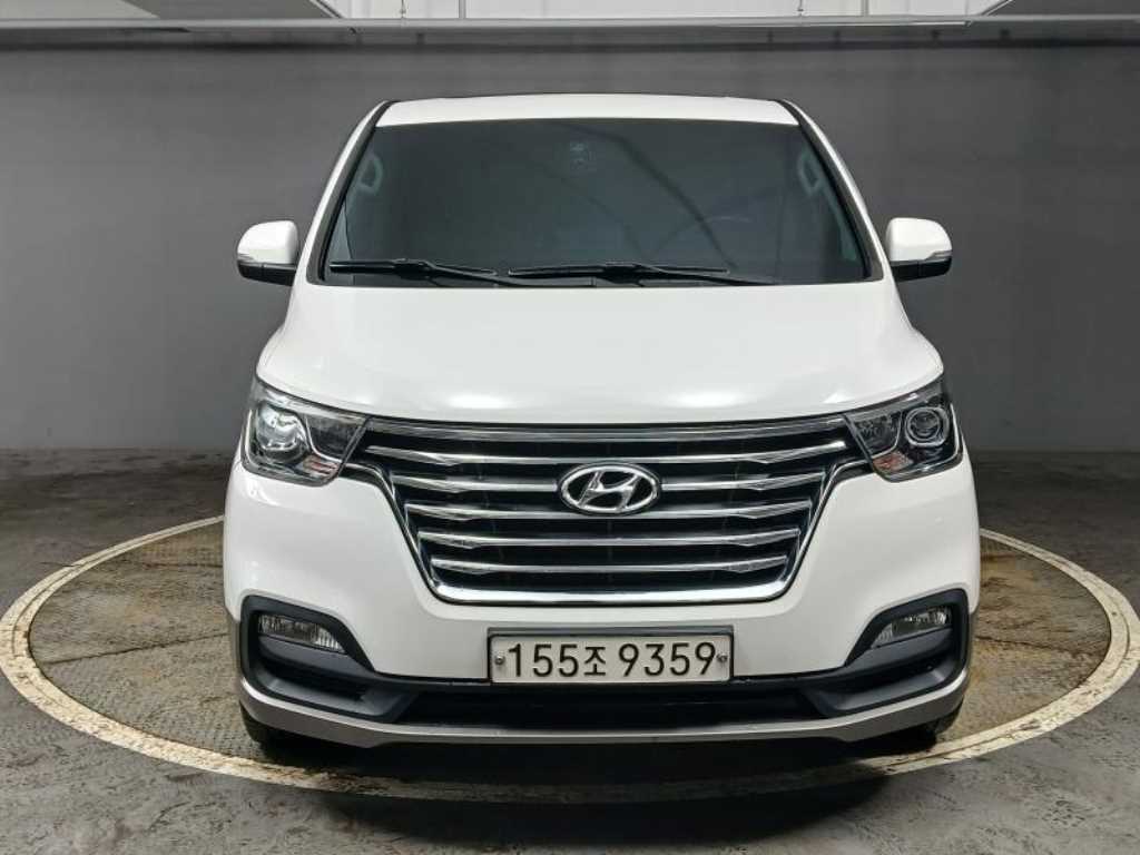 HYUNDAI Starex 2019 Blanco - Importación desde Corea - HF Imports Iquique - Foto 1