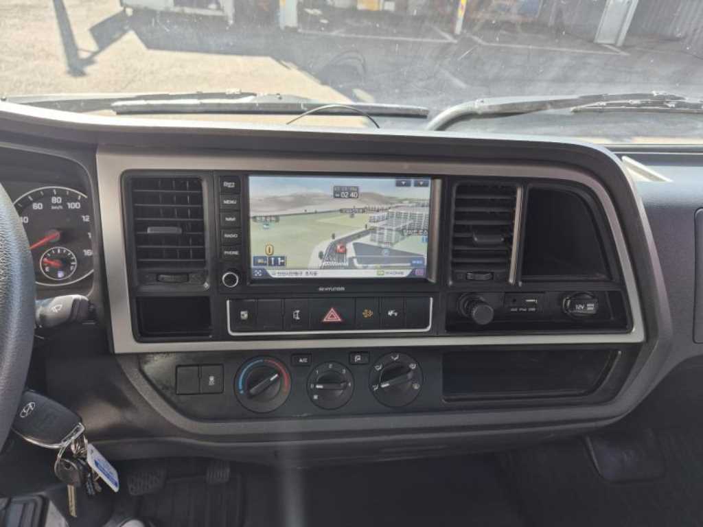 medium and large cargo truck 2019 Blanco - Importación desde Corea - HF Imports Iquique - Foto 15