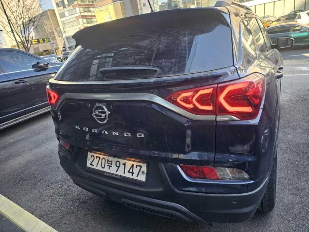 Ssangyong Korando - Vista 5