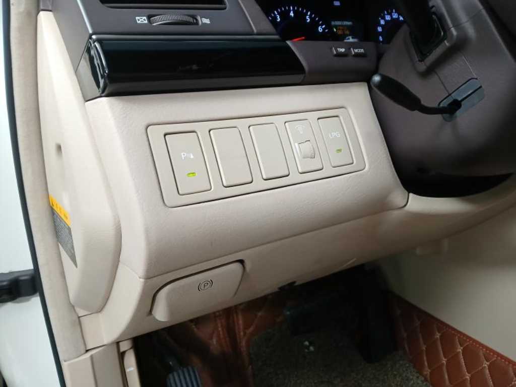 KIA Opirus - Vista 11