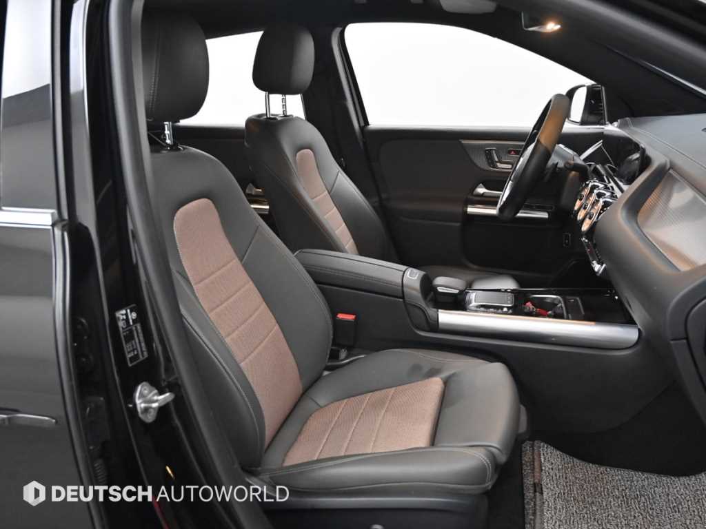 Mercedes Benz EQA - Vista 10