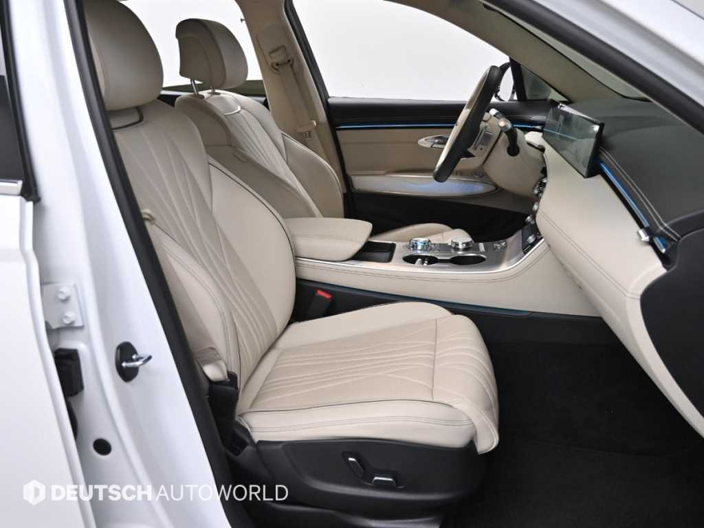 Genesis GV70 - Vista 10