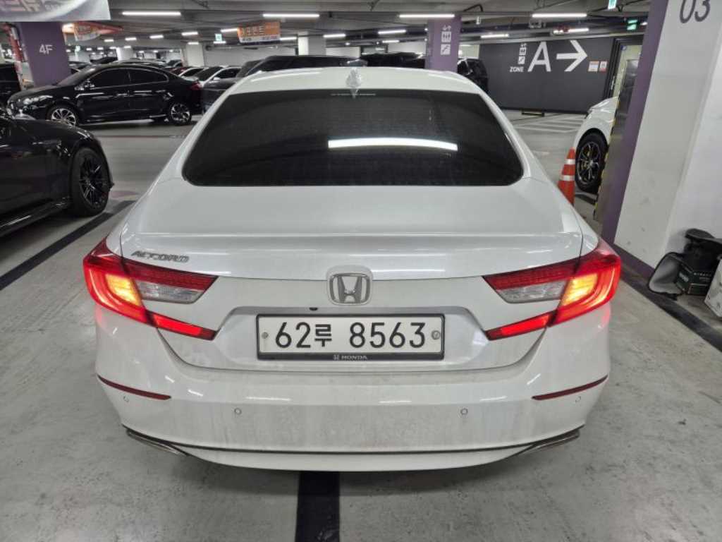 Honda Accord - Vista 5