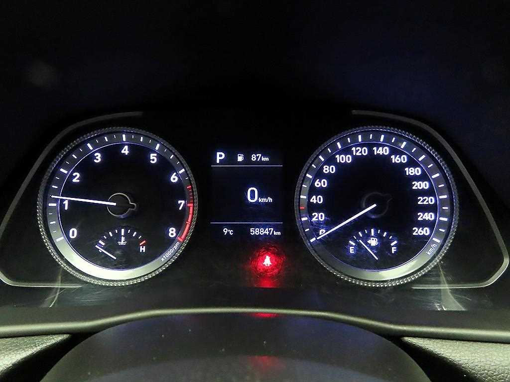 HYUNDAI Sonata - Vista 6