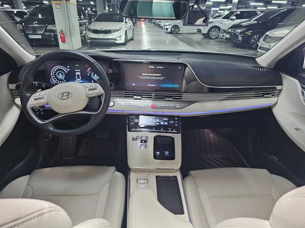 HYUNDAI Grandeur - Vista 5