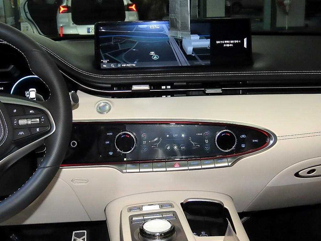 Genesis GV70 - Vista 11