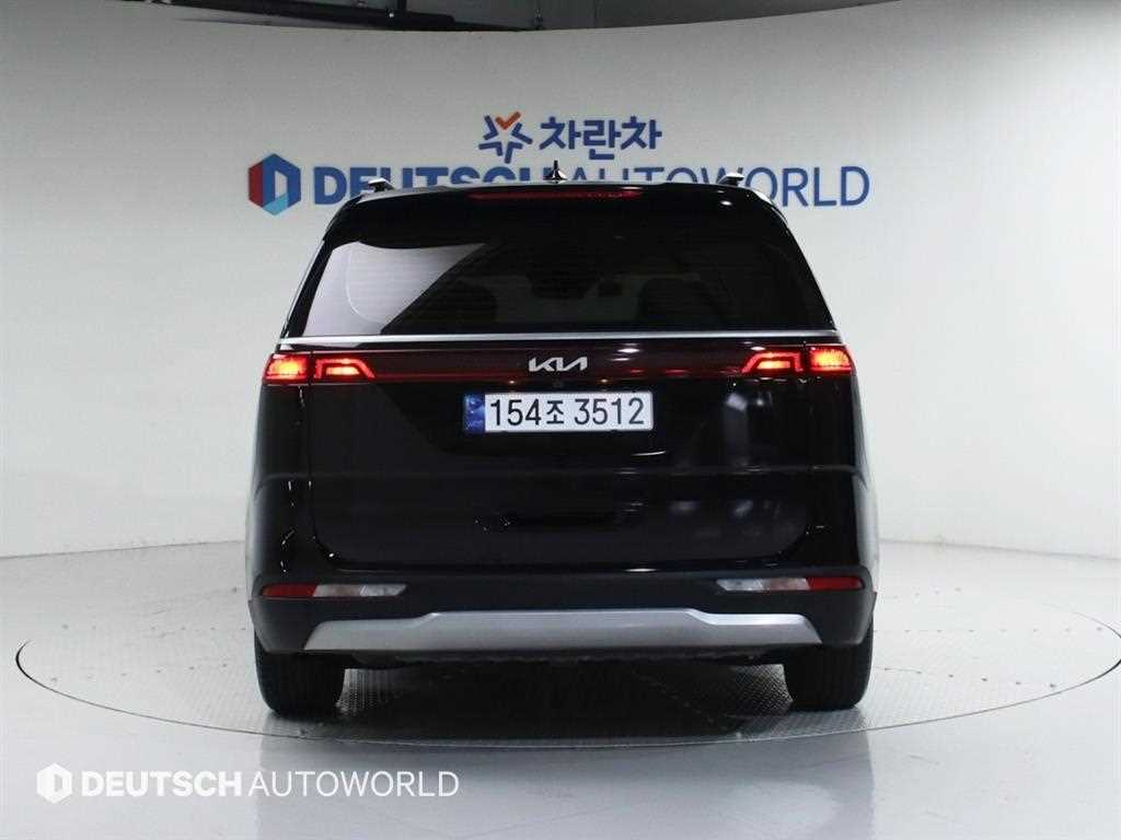 KIA Carnival - Vista 4