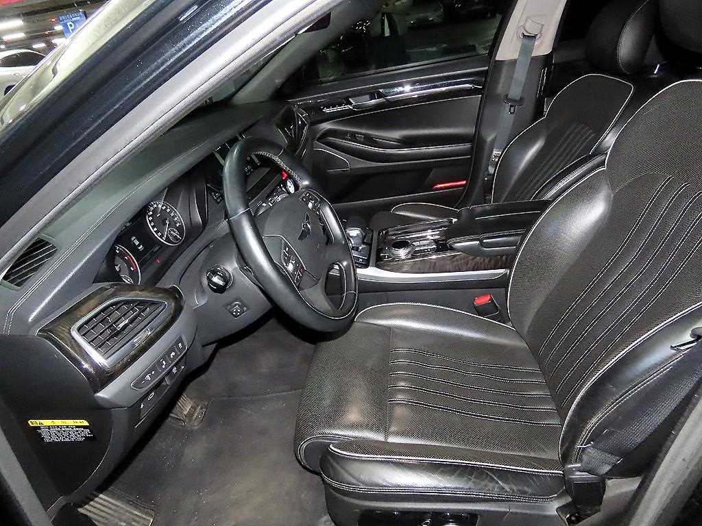 Genesis EQ900 - Vista 6