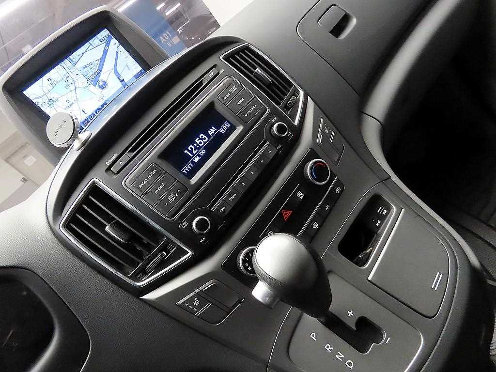 HYUNDAI Starex - Vista 10