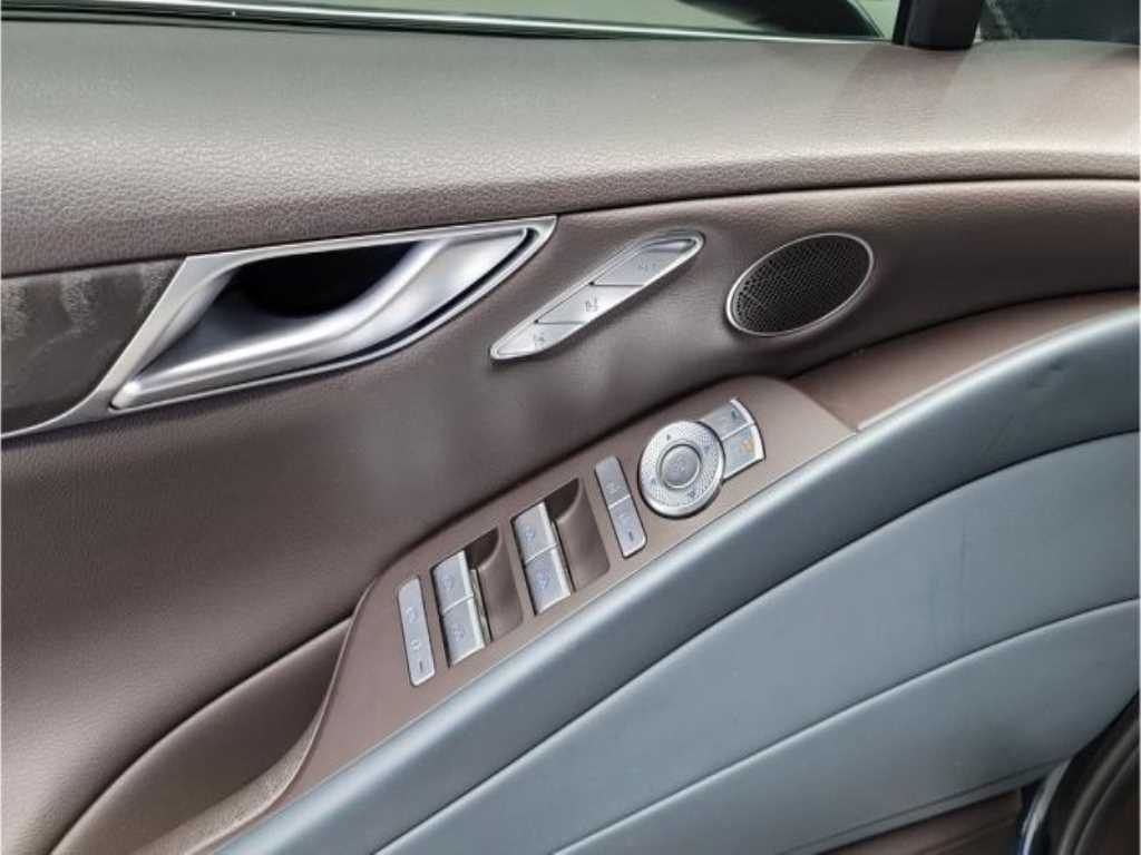 Genesis G80 - Vista 7