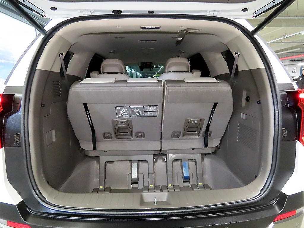 KIA Carnival 2024 Blanco - Importación desde Corea - HF Imports Iquique - Foto 15