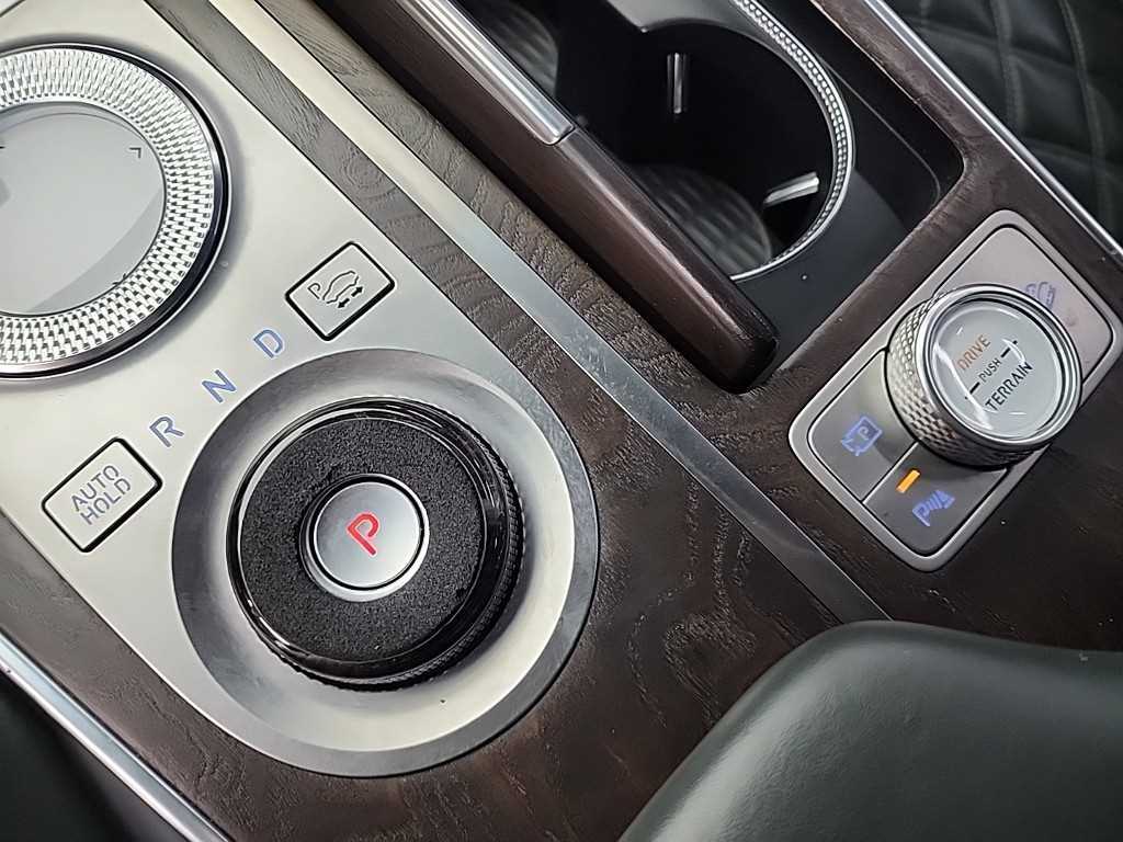 Genesis GV80 - Vista 8