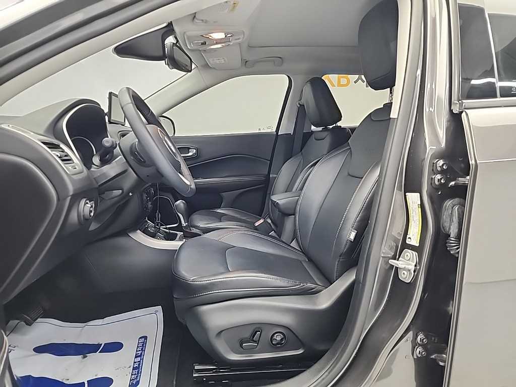 Jeep Compass - Vista 11