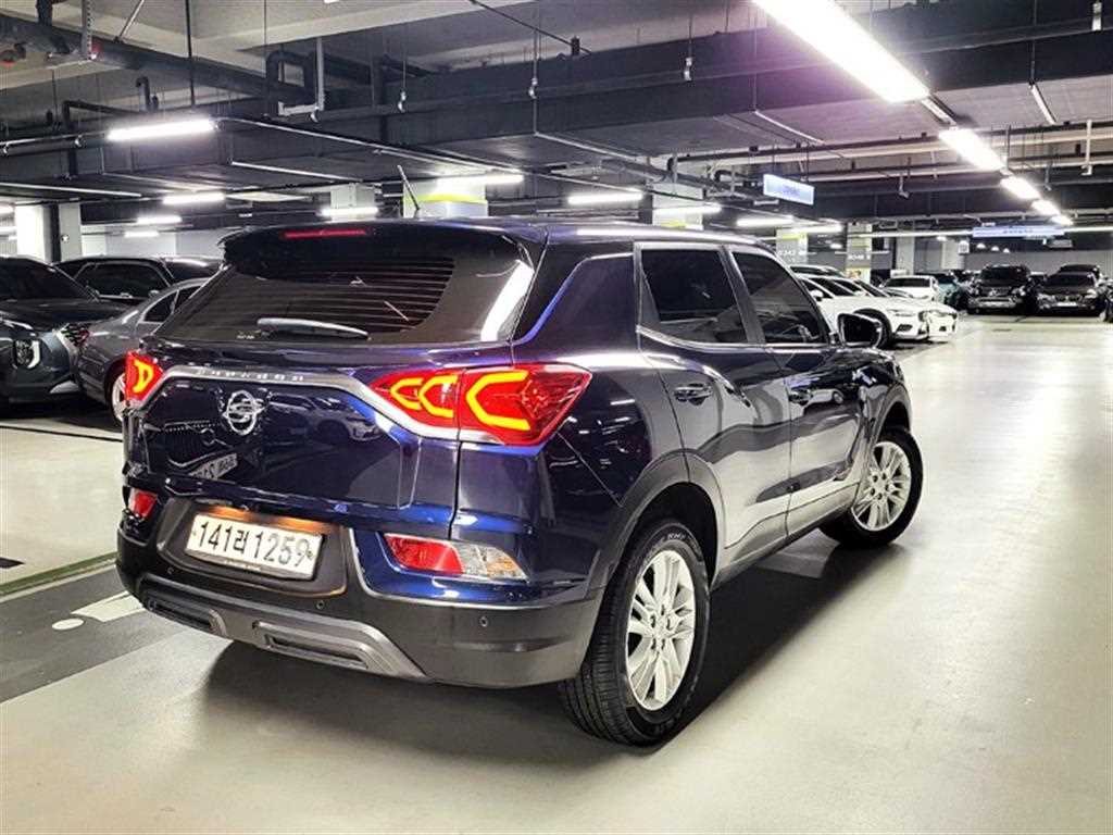 Ssangyong Korando - Vista 5