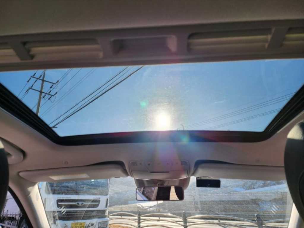 Mercedes Benz E class 2017 Plateado - Importación desde Corea - HF Imports Iquique - Foto 17