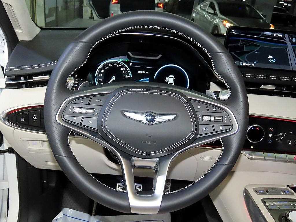 Genesis GV70 - Vista 8