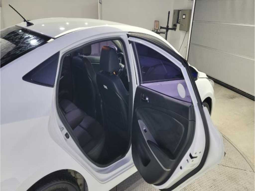 HYUNDAI Accent 2015 - Importación desde Corea - HF Imports Iquique - Foto 17