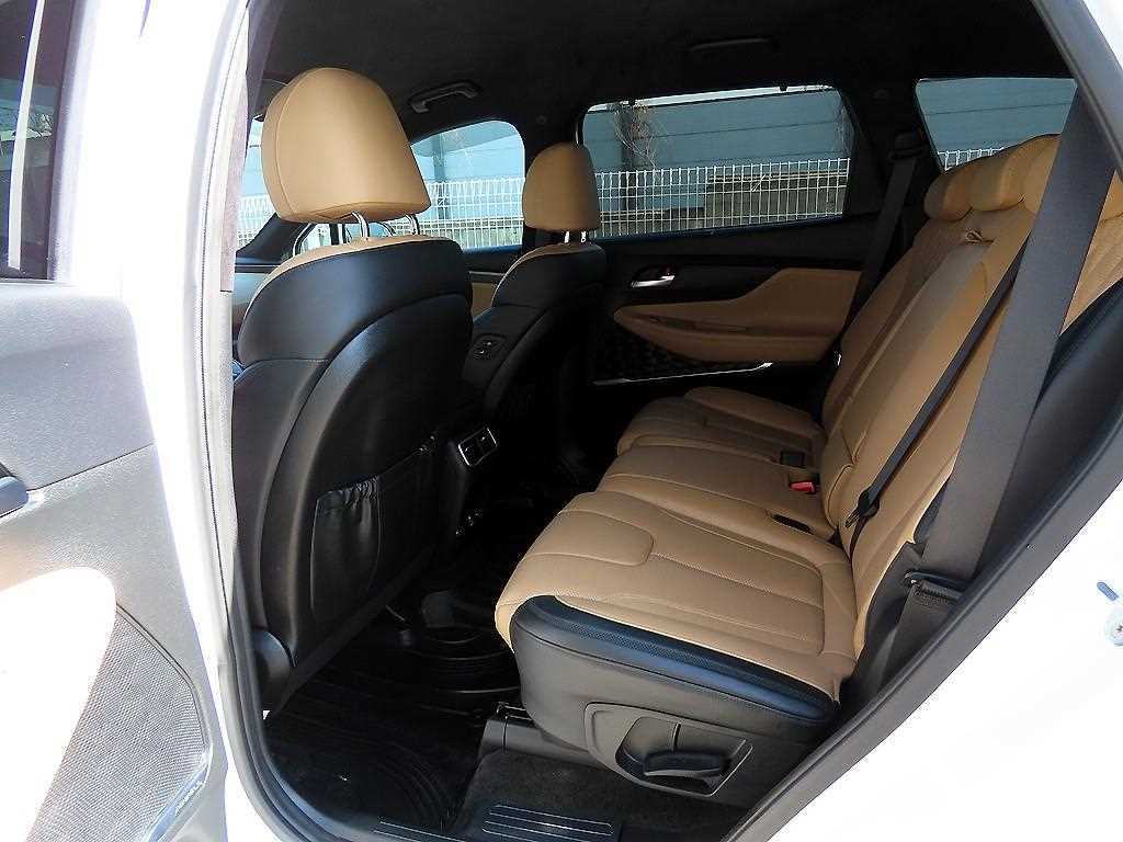 HYUNDAI Santa Fe - Vista 6