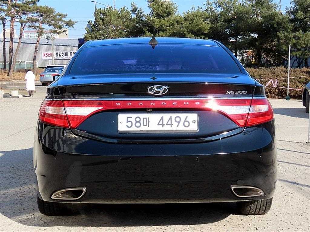 HYUNDAI Grandeur - Vista 4