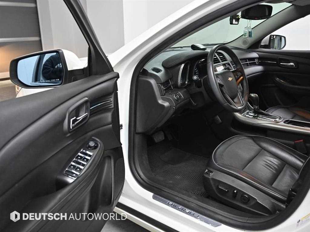 Chevrolet Malibu - Vista 11