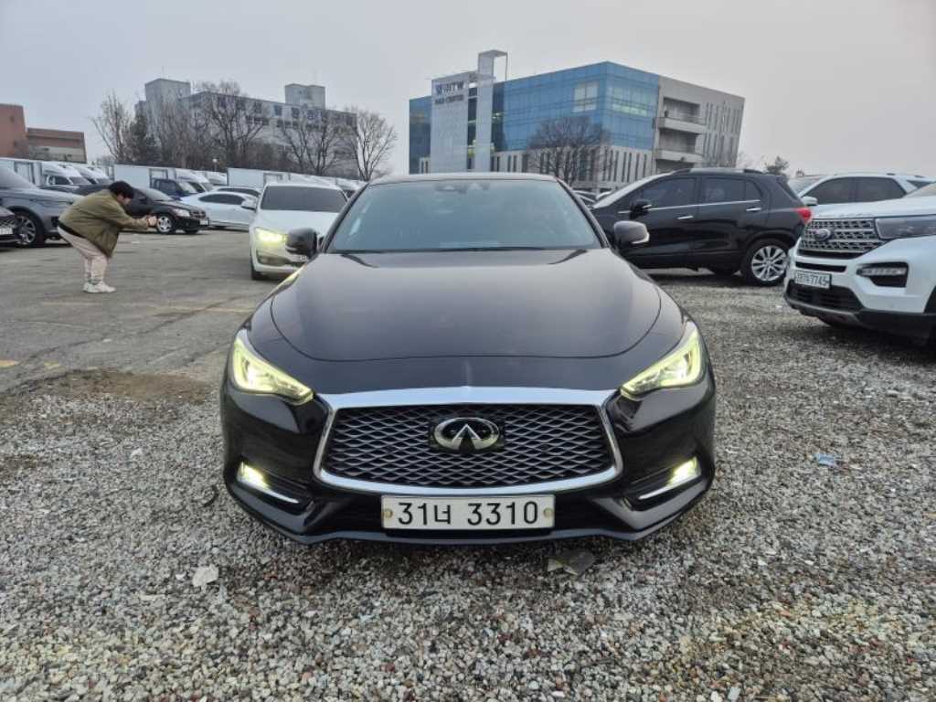 Infiniti Q