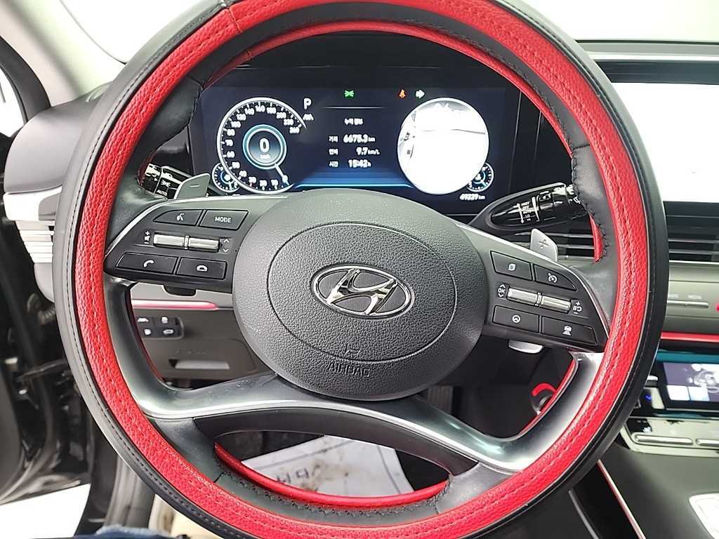 HYUNDAI Grandeur - Vista 9