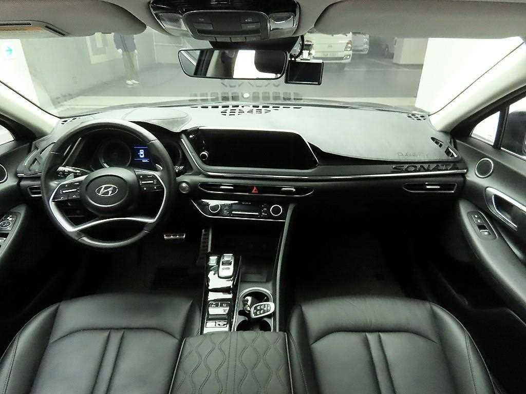 HYUNDAI Sonata - Vista 8