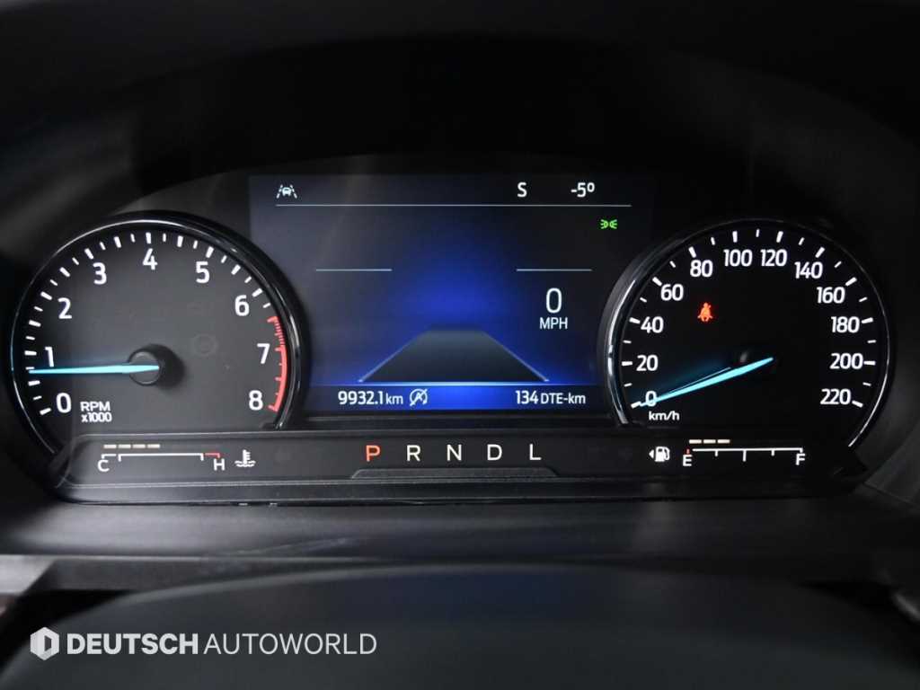 Ford Explorer - Vista 8