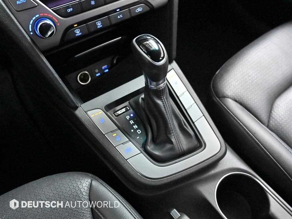 HYUNDAI Avante - Vista 9