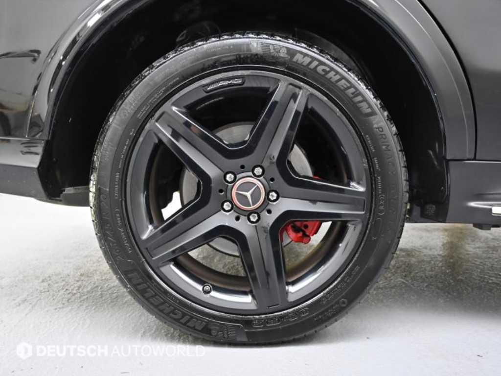 Mercedes Benz GLE Class - Vista 5