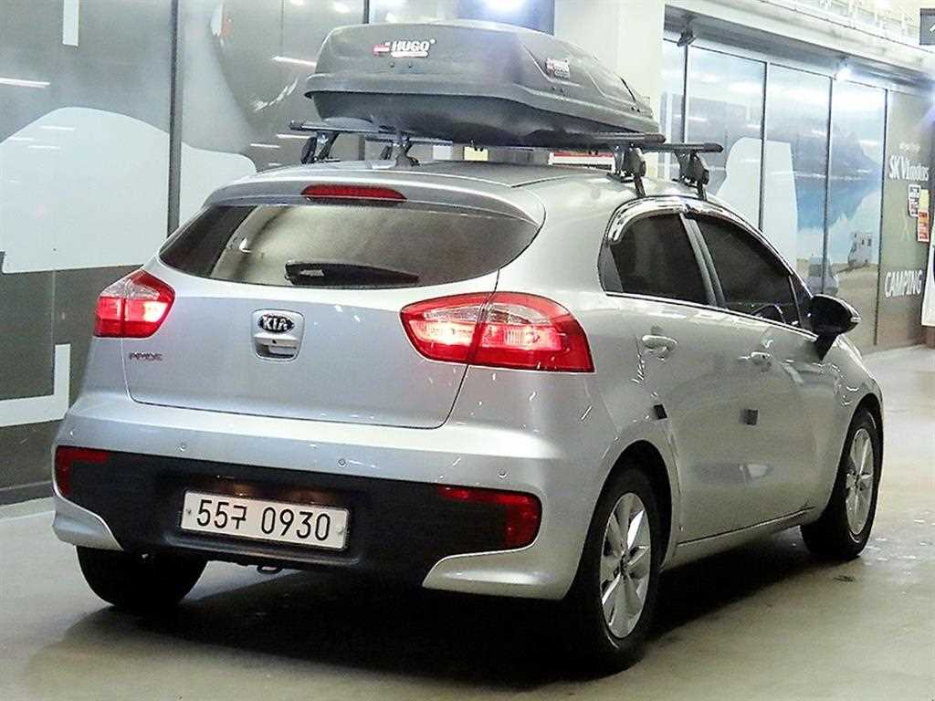 KIA Pride - Vista 4