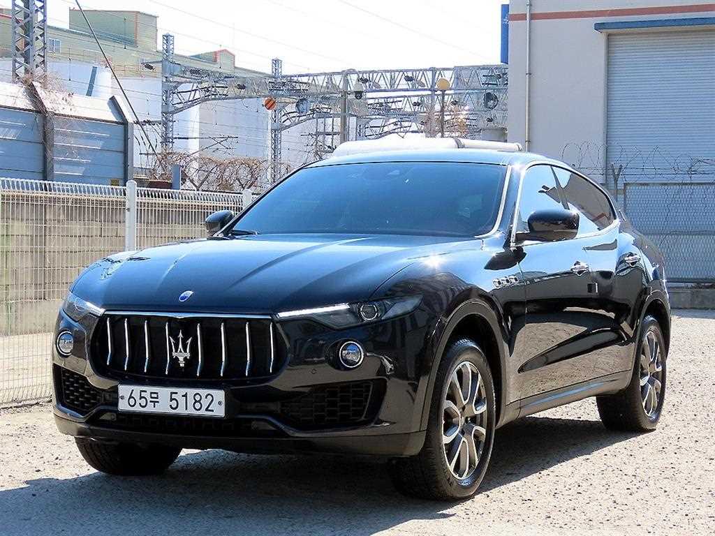 Maserati Levante - Vista 2