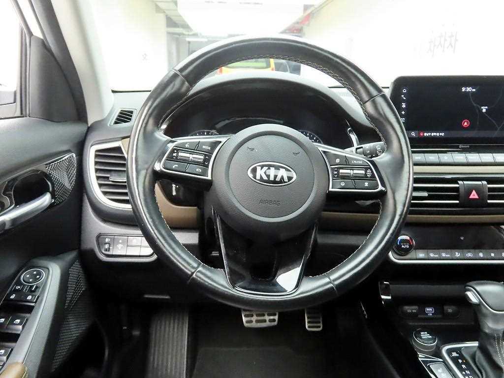 KIA Seltos - Vista 7