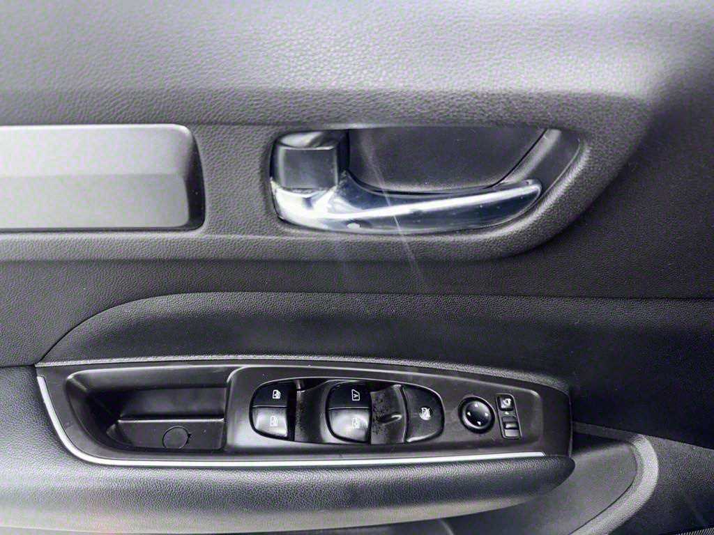 SAMSUNG QM6 - Vista 9