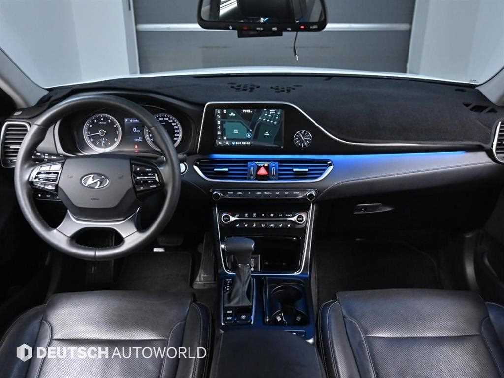 HYUNDAI Grandeur - Vista 7