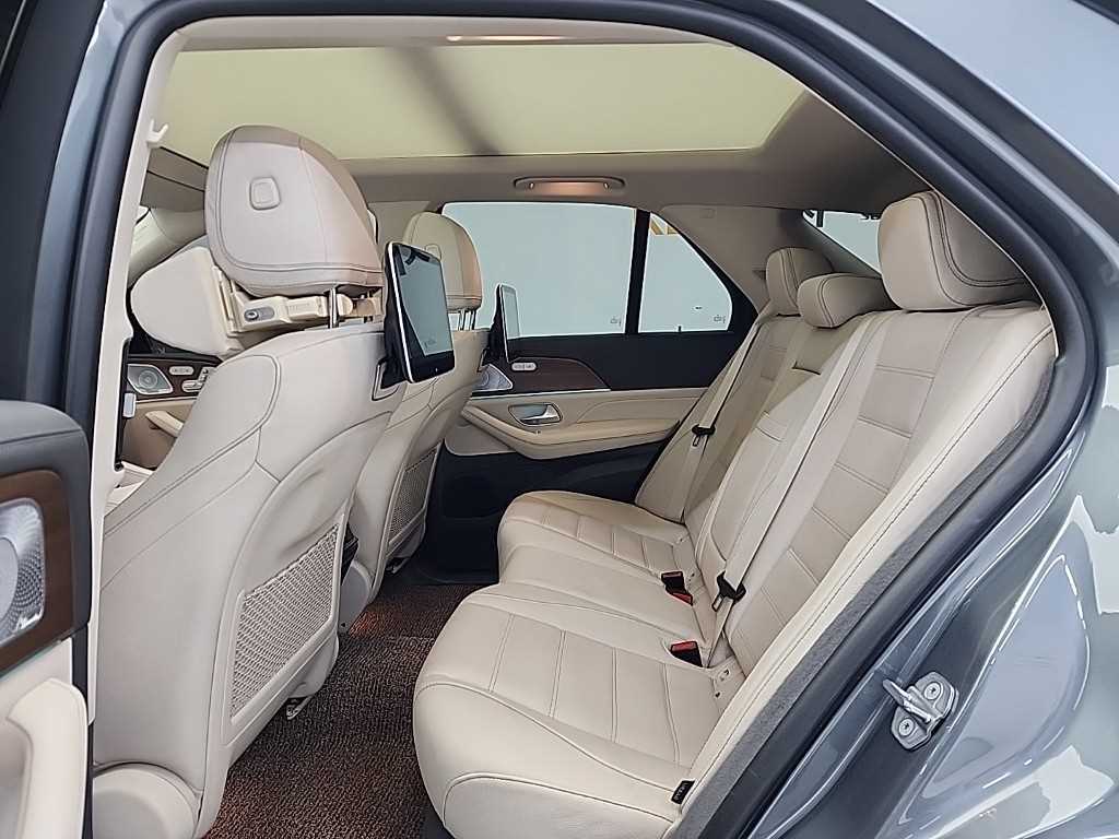 Mercedes Benz GLE Class - Vista 12