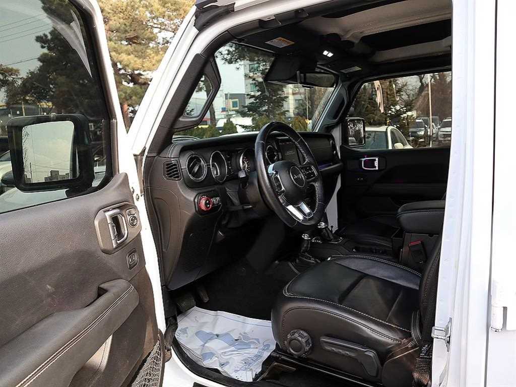 Jeep Wrangler - Vista 6