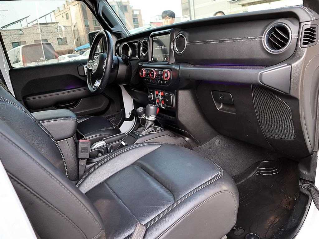 Jeep Wrangler 2019 Blanco - Importación desde Corea - HF Imports Iquique - Foto 13